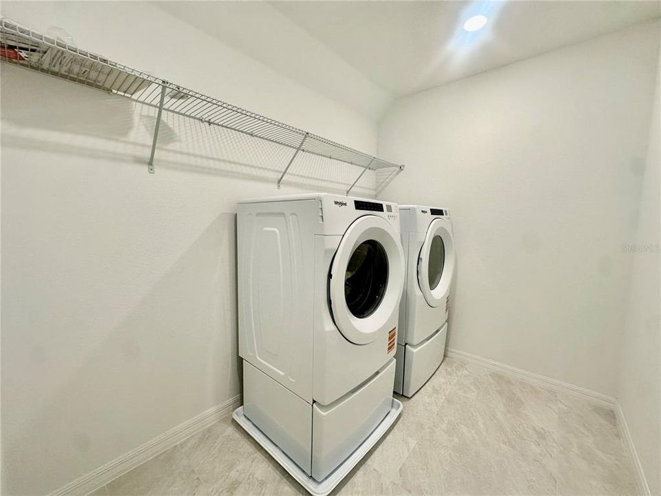 На продажу: $395,000 (5 спален, 3 ванн, 2622 Квадратных фут)