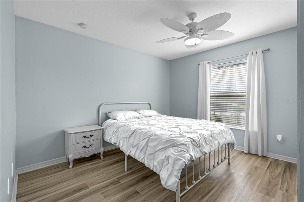 For Sale: $379,900 (3 beds, 2 baths, 1665 Square Feet)