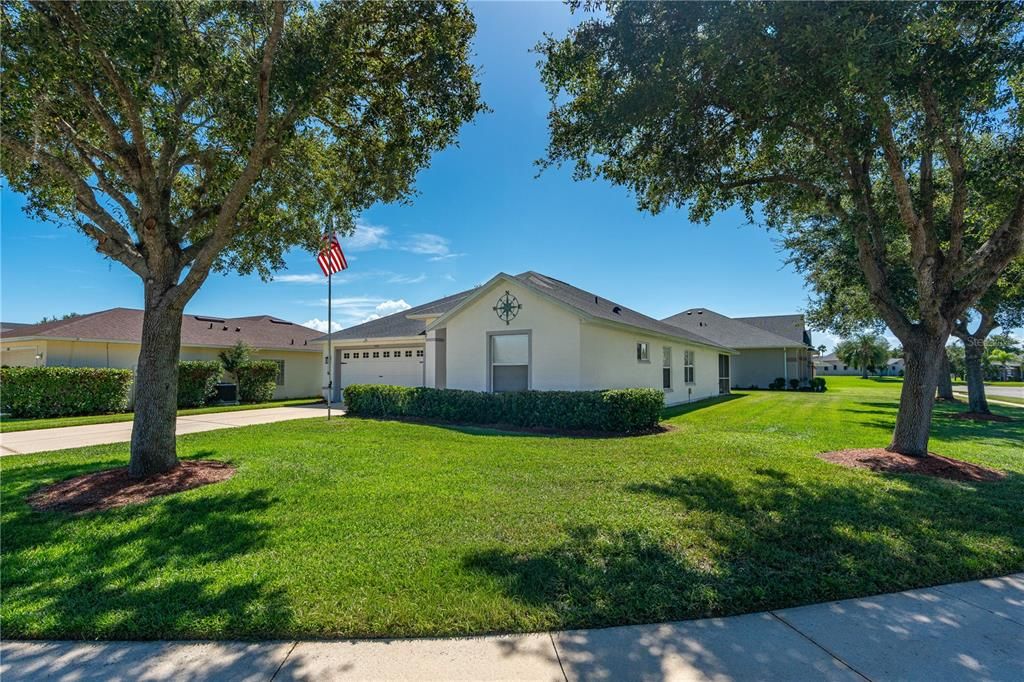 For Sale: $379,900 (3 beds, 2 baths, 1665 Square Feet)