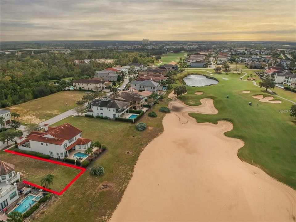 En Venta: $599,000 (0.18 acres)