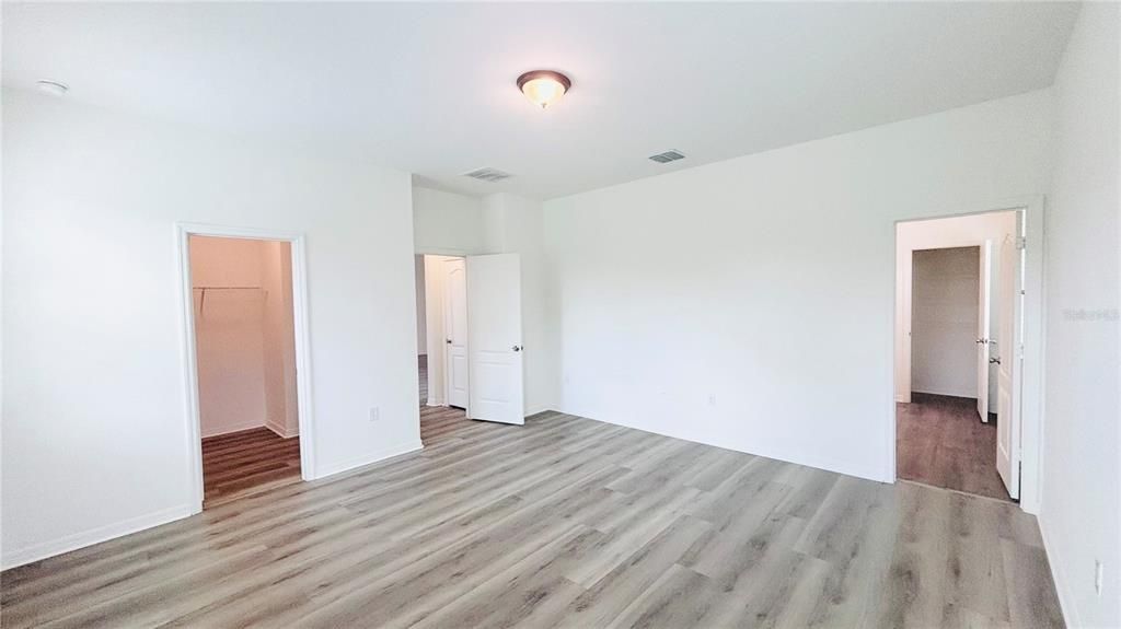 В аренду: $2,350 (4 спален, 3 ванн, 2333 Квадратных фут)