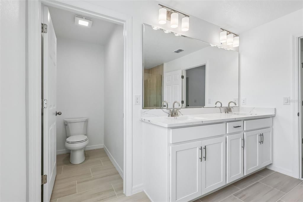 For Sale: $625,000 (4 beds, 3 baths, 2560 Square Feet)