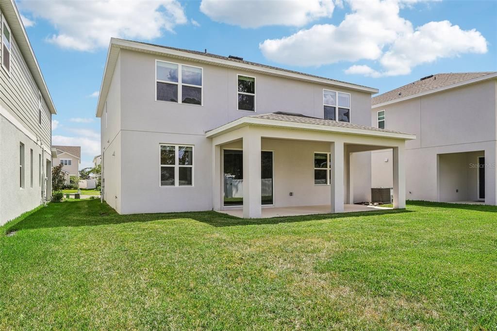 For Sale: $625,000 (4 beds, 3 baths, 2560 Square Feet)