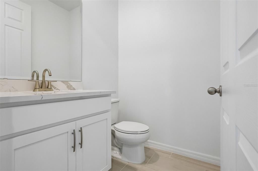 For Sale: $625,000 (4 beds, 3 baths, 2560 Square Feet)