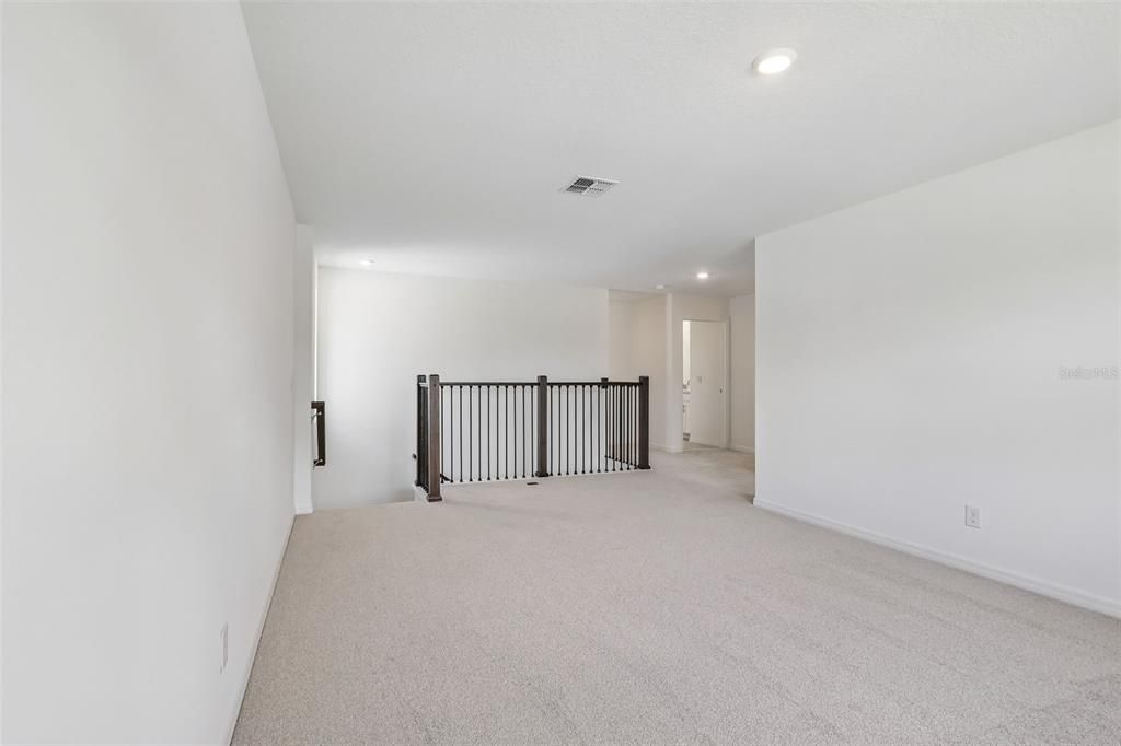 For Sale: $625,000 (4 beds, 3 baths, 2560 Square Feet)