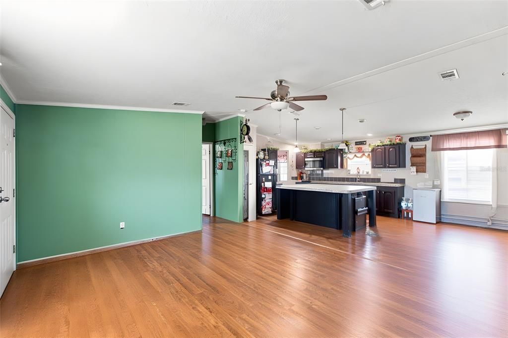 En Venta: $180,000 (3 camas, 2 baños, 1344 Pies cuadrados)