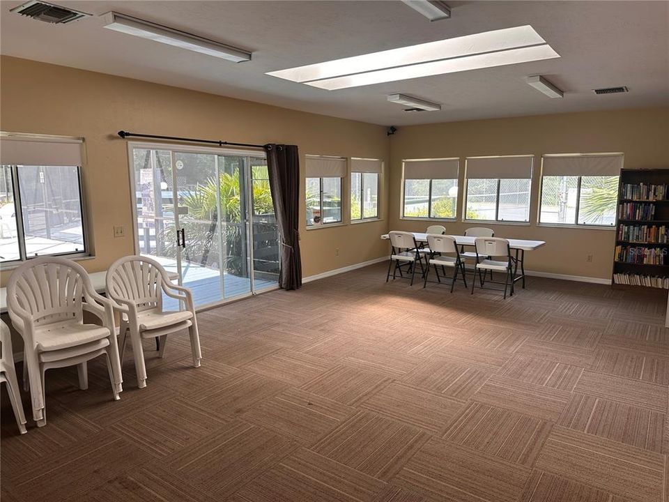 En Venta: $300,000 (3 camas, 2 baños, 1857 Pies cuadrados)