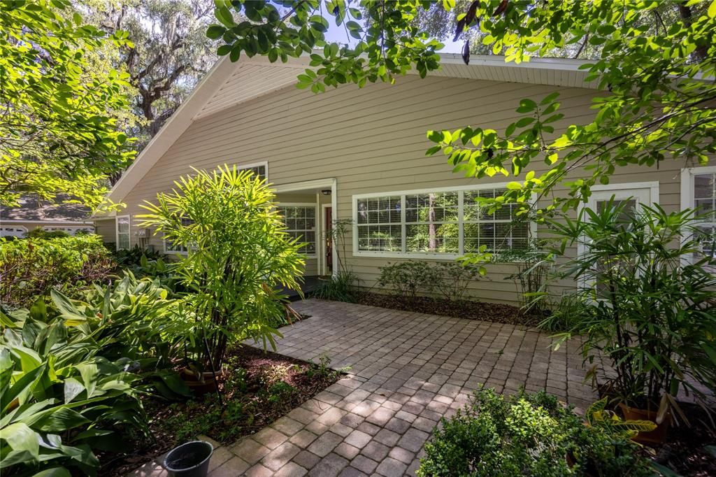 En Venta: $300,000 (3 camas, 2 baños, 1857 Pies cuadrados)