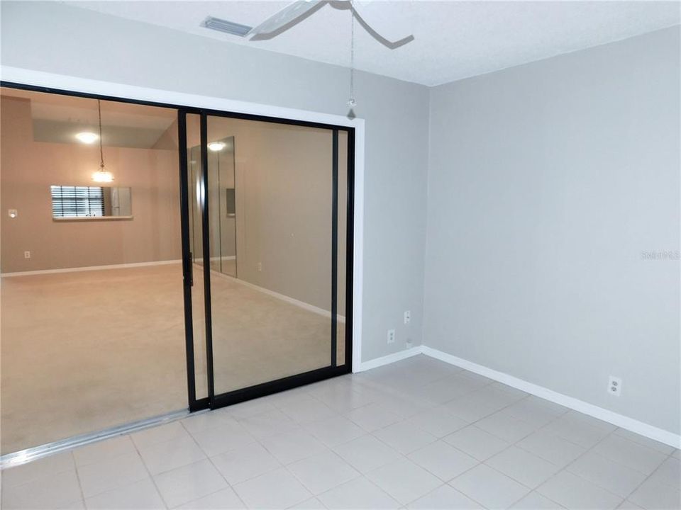 For Rent: $1,900 (2 beds, 2 baths, 980 Square Feet)