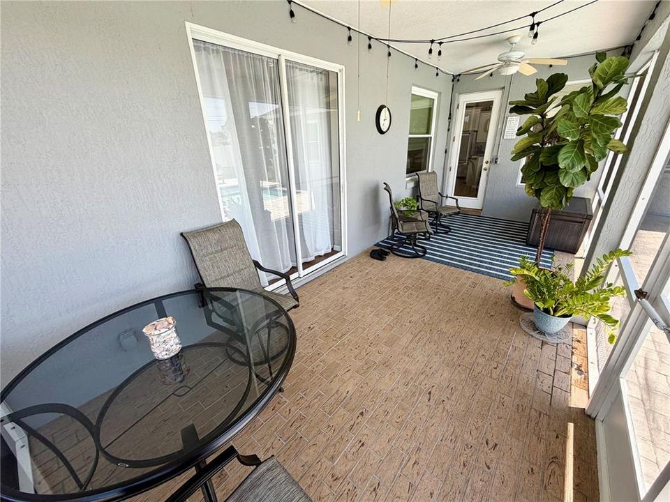 En Venta: $427,000 (3 camas, 2 baños, 2228 Pies cuadrados)