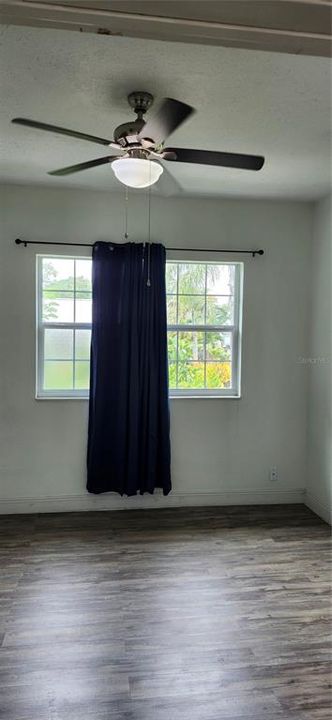 В аренду: $2,200 (3 спален, 1 ванн, 1018 Квадратных фут)
