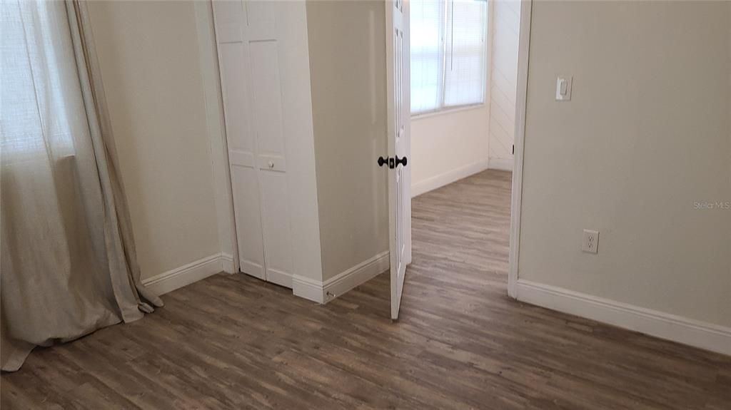 В аренду: $2,200 (3 спален, 1 ванн, 1018 Квадратных фут)