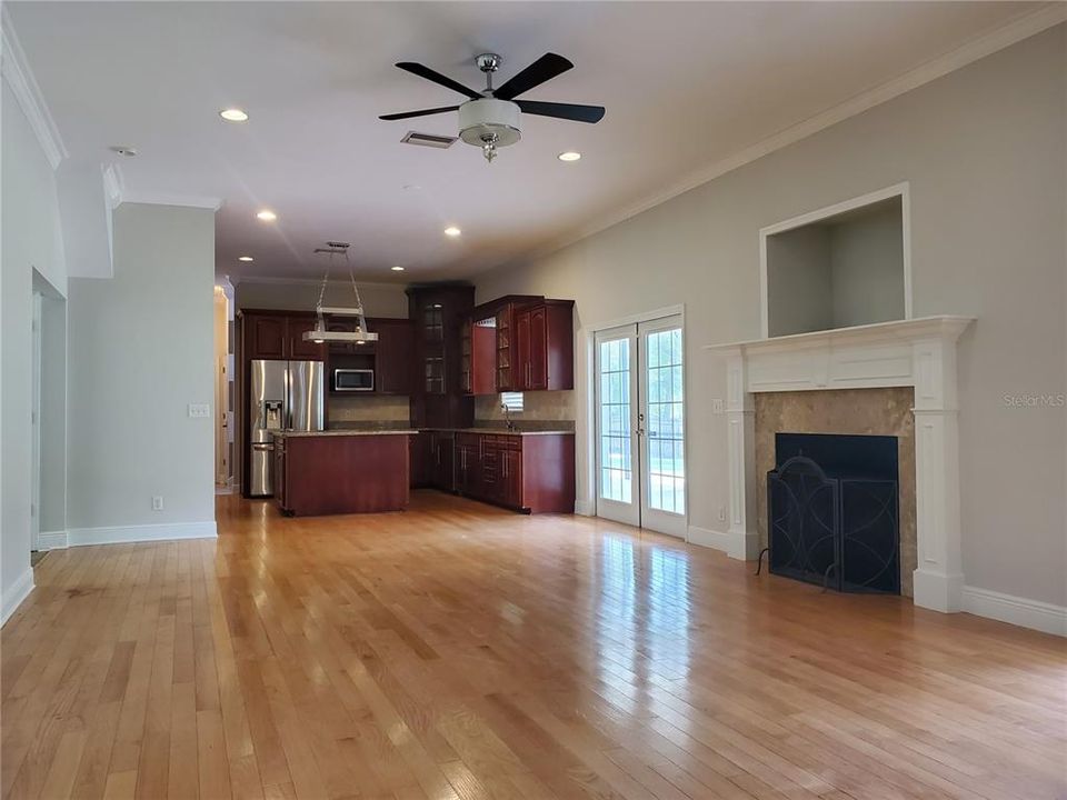 В аренду: $4,500 (5 спален, 4 ванн, 3961 Квадратных фут)
