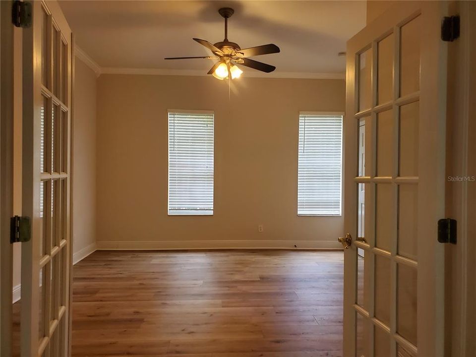 В аренду: $4,500 (5 спален, 4 ванн, 3961 Квадратных фут)