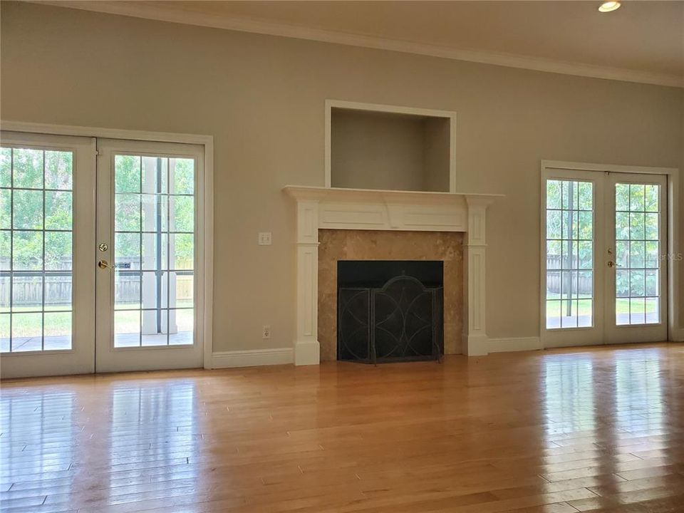 В аренду: $4,500 (5 спален, 4 ванн, 3961 Квадратных фут)