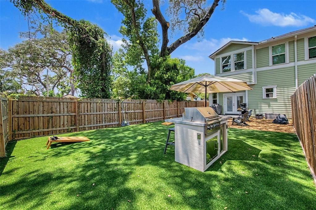 На продажу: $625,000 (3 спален, 2 ванн, 2054 Квадратных фут)