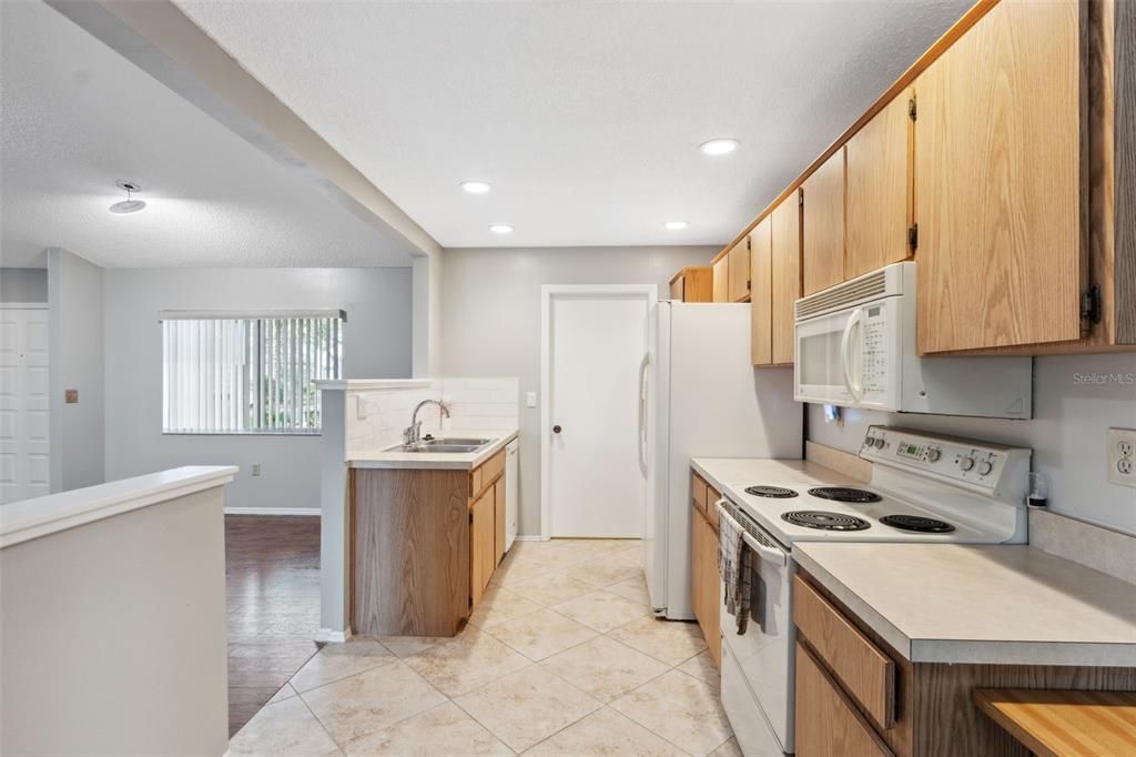 En Venta: $190,000 (2 camas, 2 baños, 1271 Pies cuadrados)