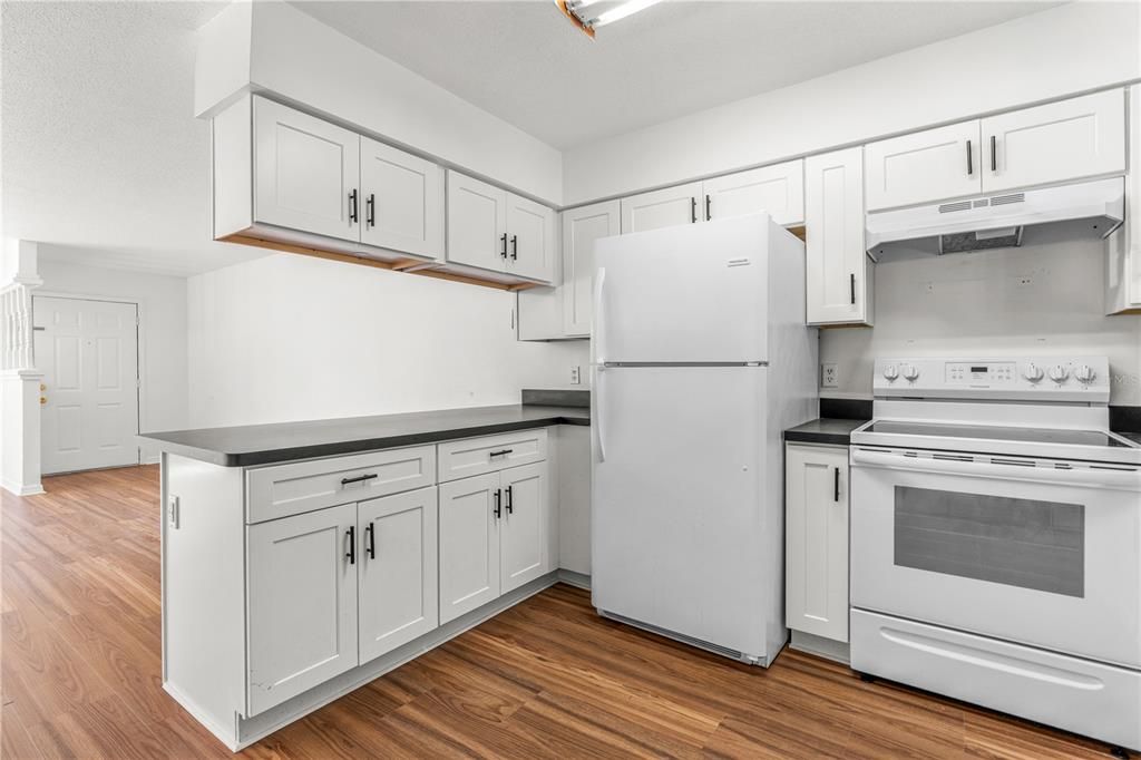 En Venta: $465,000 (4 camas, 4 baños, 2368 Pies cuadrados)