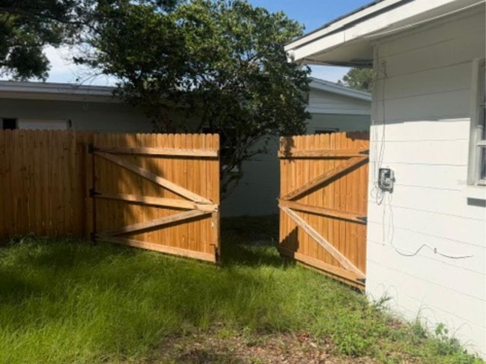En Venta: $330,000 (3 camas, 2 baños, 1500 Pies cuadrados)