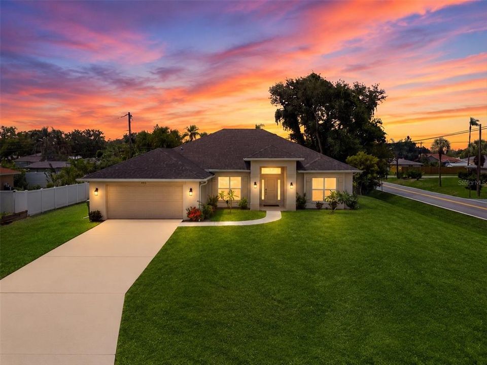For Sale: $625,000 (4 beds, 2 baths, 2331 Square Feet)