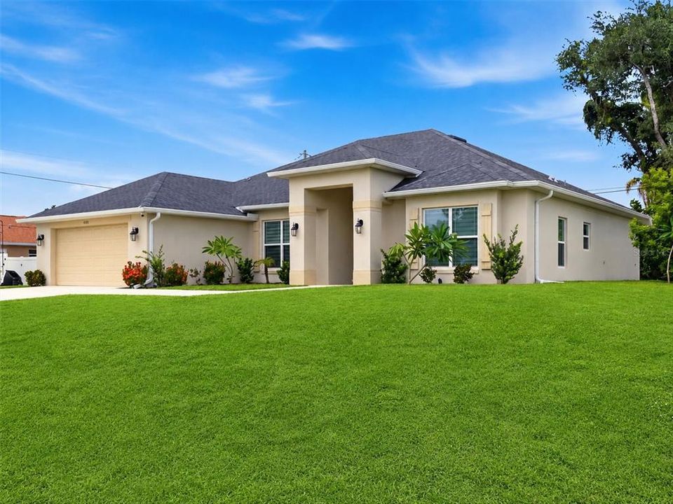 For Sale: $625,000 (4 beds, 2 baths, 2331 Square Feet)