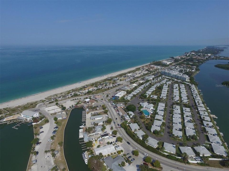 For Sale: $625,000 (4 beds, 2 baths, 2331 Square Feet)