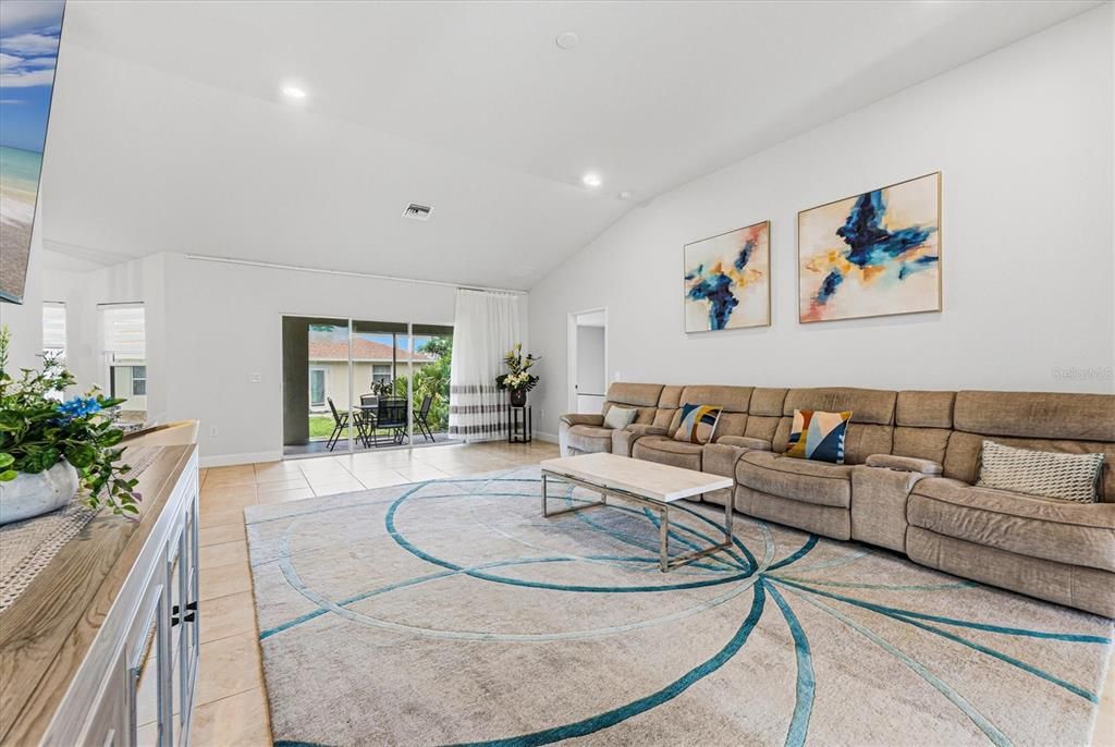 For Sale: $625,000 (4 beds, 2 baths, 2331 Square Feet)