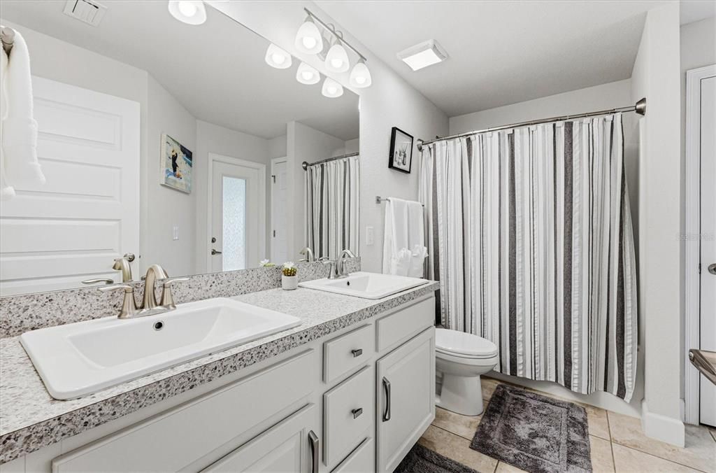 For Sale: $625,000 (4 beds, 2 baths, 2331 Square Feet)