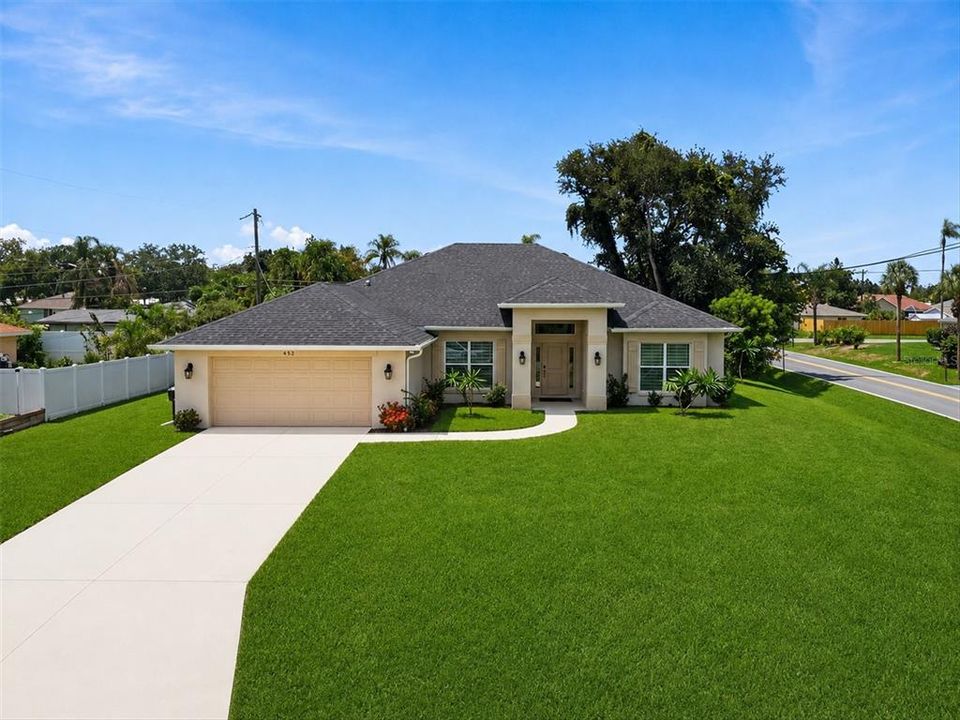 For Sale: $625,000 (4 beds, 2 baths, 2331 Square Feet)