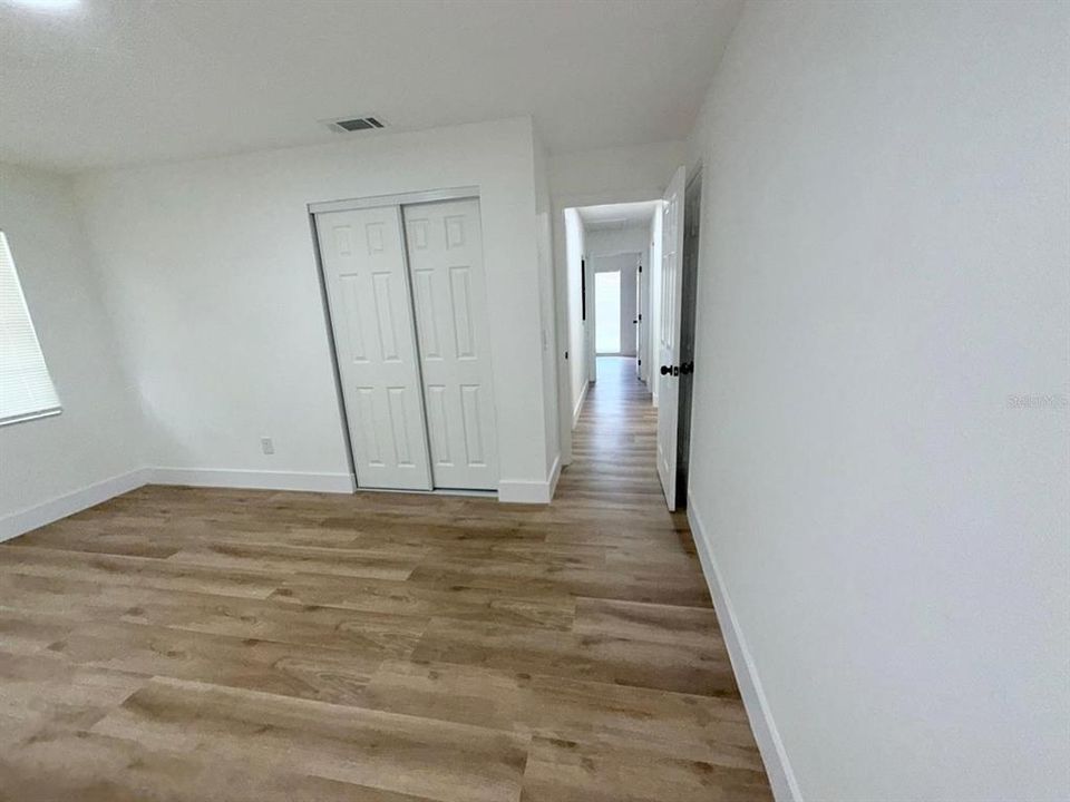 На продажу: $398,000 (4 спален, 2 ванн, 1742 Квадратных фут)