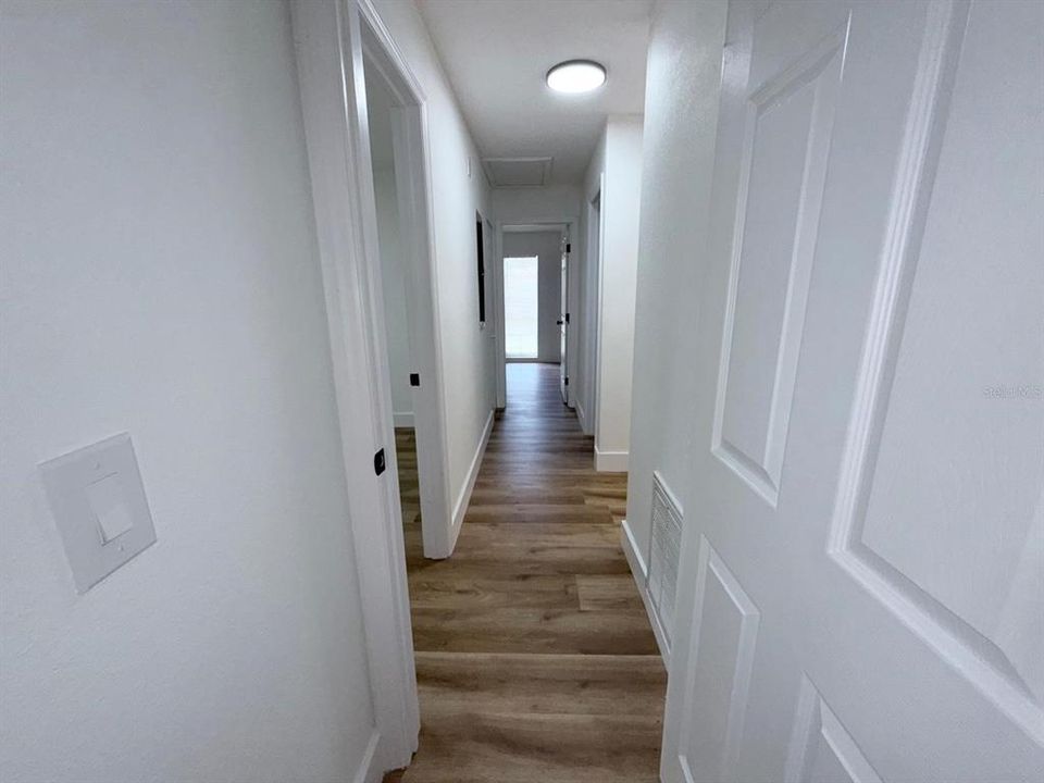 На продажу: $398,000 (4 спален, 2 ванн, 1742 Квадратных фут)