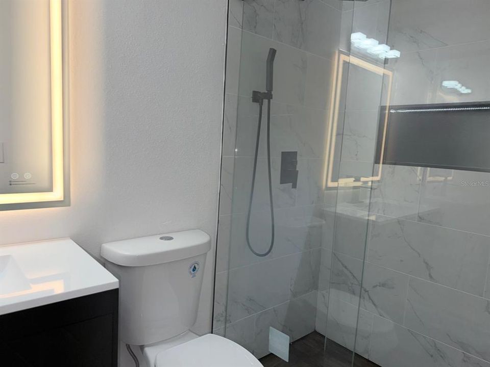 На продажу: $398,000 (4 спален, 2 ванн, 1742 Квадратных фут)