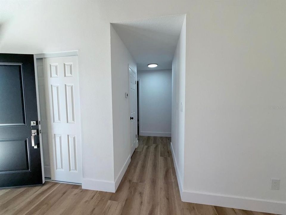 На продажу: $398,000 (4 спален, 2 ванн, 1742 Квадратных фут)