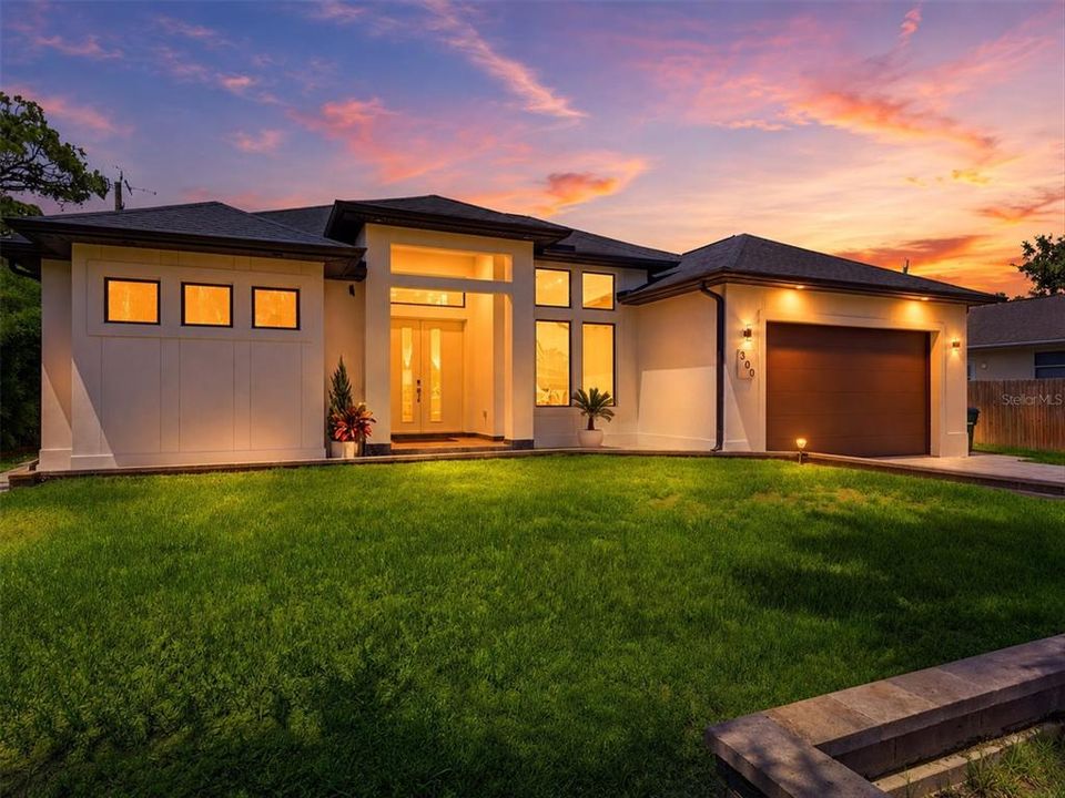 For Sale: $699,000 (3 beds, 3 baths, 2066 Square Feet)