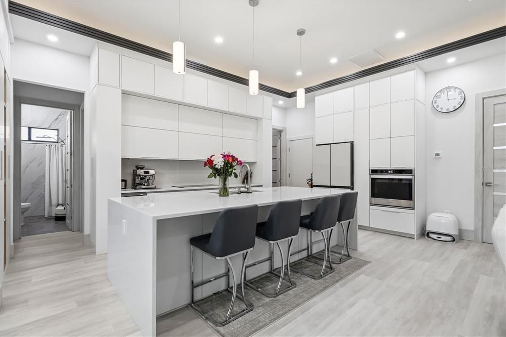 For Sale: $699,000 (3 beds, 3 baths, 2066 Square Feet)