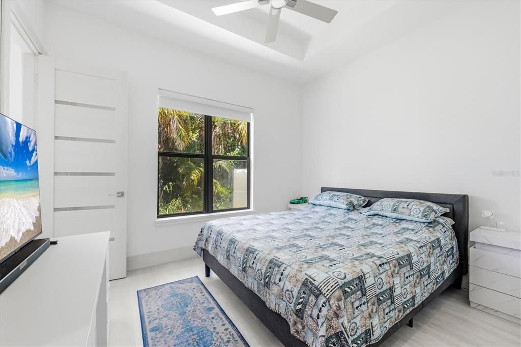For Sale: $699,000 (3 beds, 3 baths, 2066 Square Feet)