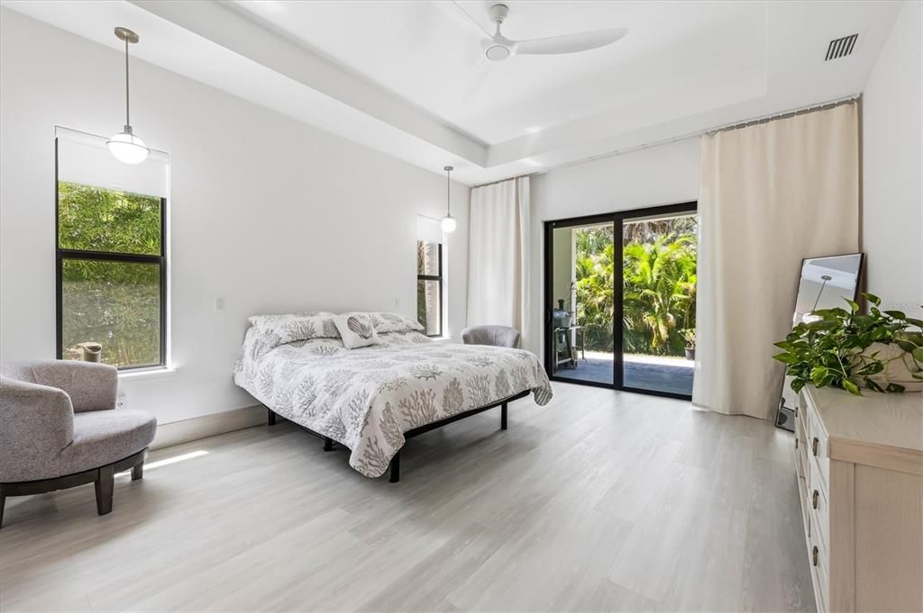 For Sale: $699,000 (3 beds, 3 baths, 2066 Square Feet)
