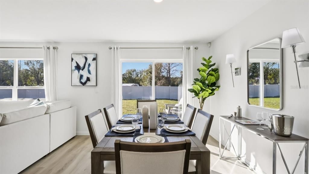 En Venta: $337,990 (4 camas, 2 baños, 1498 Pies cuadrados)