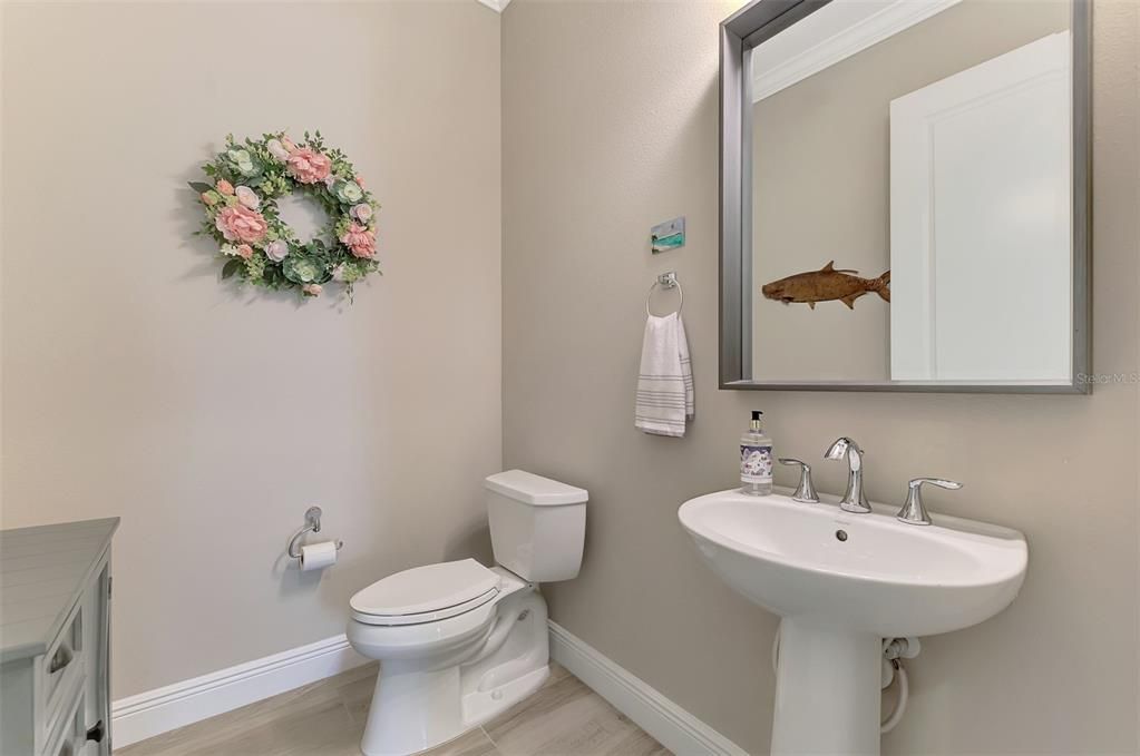 Activo con contrato: $859,000 (4 camas, 3 baños, 2386 Pies cuadrados)