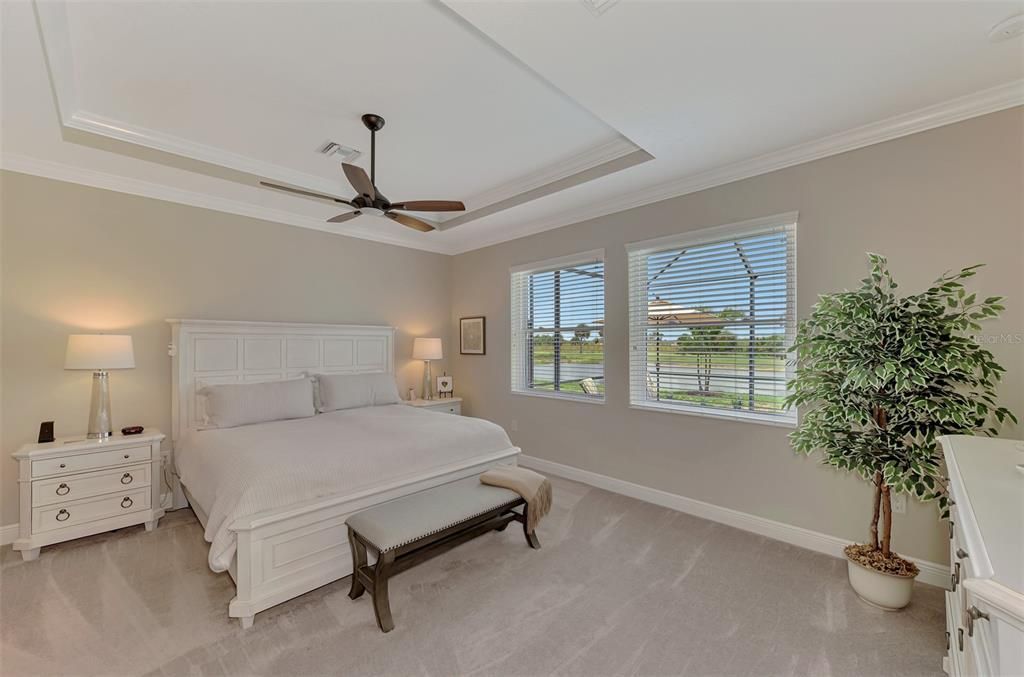 Activo con contrato: $859,000 (4 camas, 3 baños, 2386 Pies cuadrados)