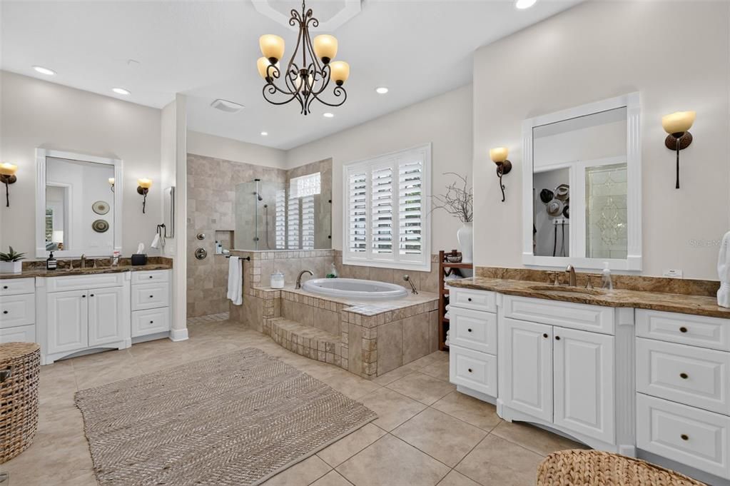For Sale: $1,125,000 (4 beds, 3 baths, 3650 Square Feet)