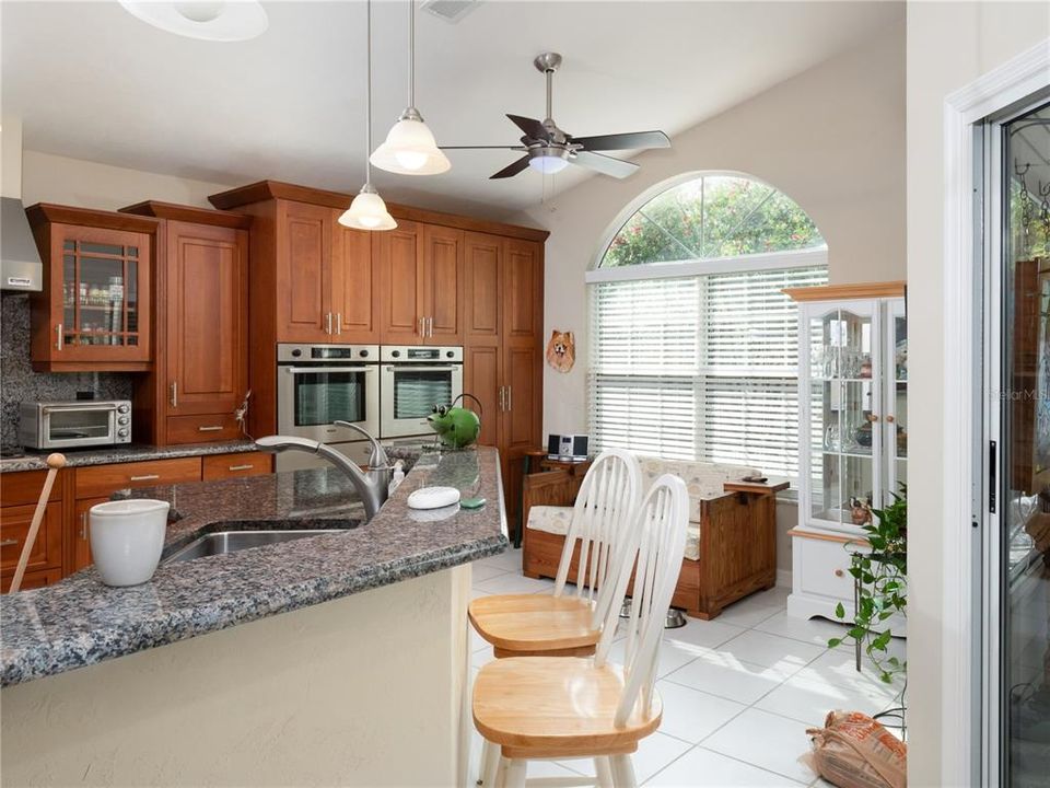 For Sale: $350,000 (3 beds, 2 baths, 1708 Square Feet)