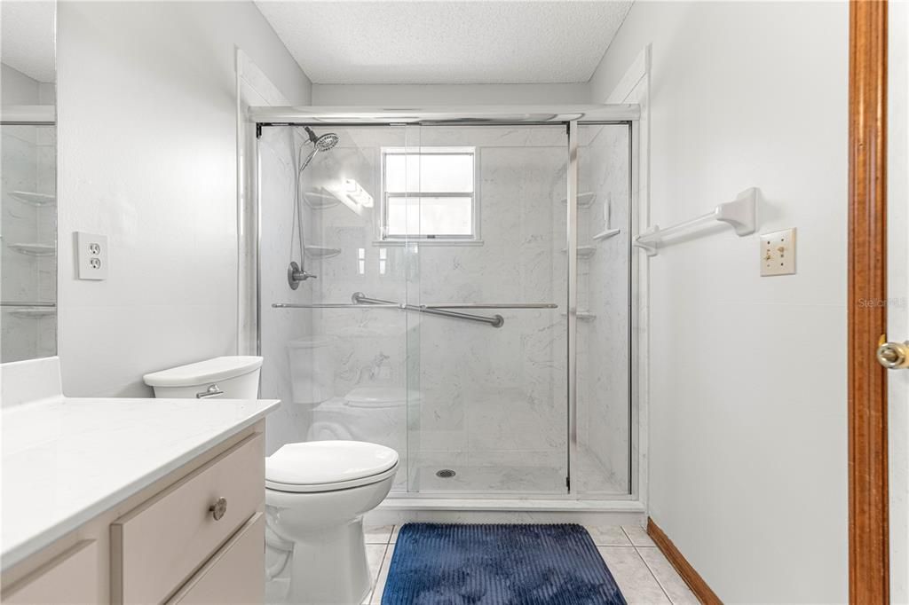 For Sale: $189,900 (2 beds, 2 baths, 1723 Square Feet)