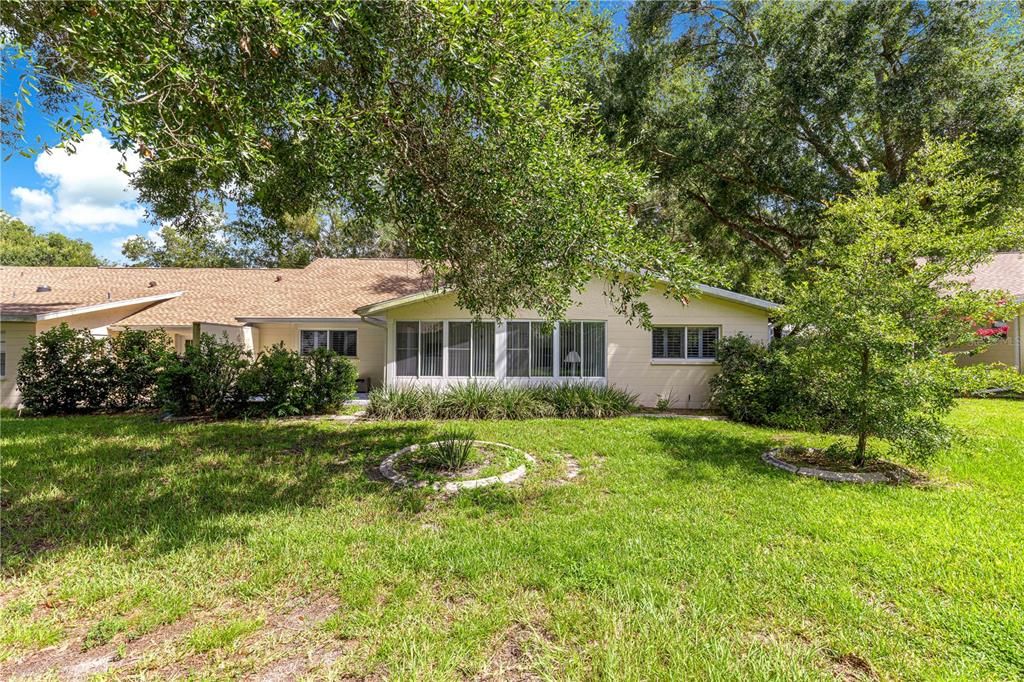 For Sale: $189,900 (2 beds, 2 baths, 1723 Square Feet)