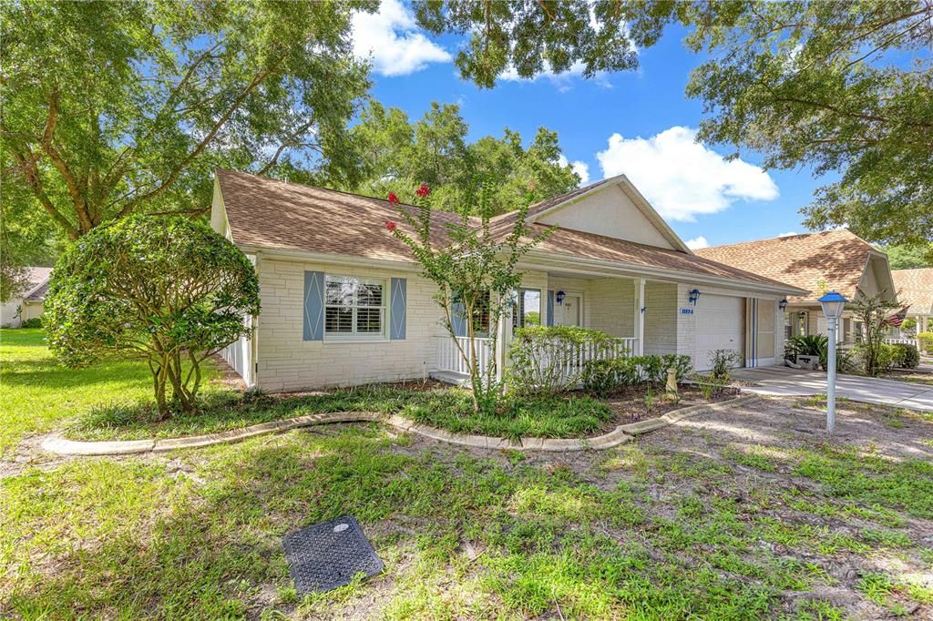 For Sale: $189,900 (2 beds, 2 baths, 1723 Square Feet)