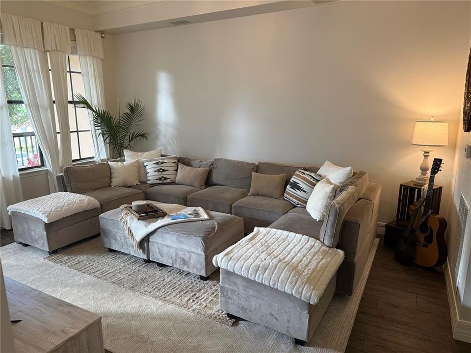 En Renta: $2,550 (1 camas, 1 baños, 1073 Pies cuadrados)