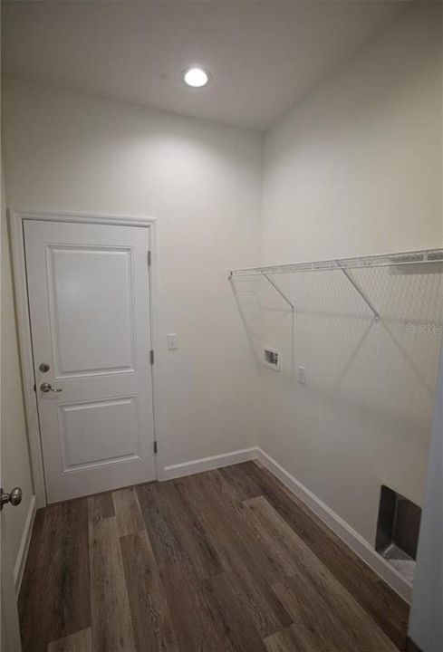 En Renta: $2,450 (4 camas, 2 baños, 1897 Pies cuadrados)