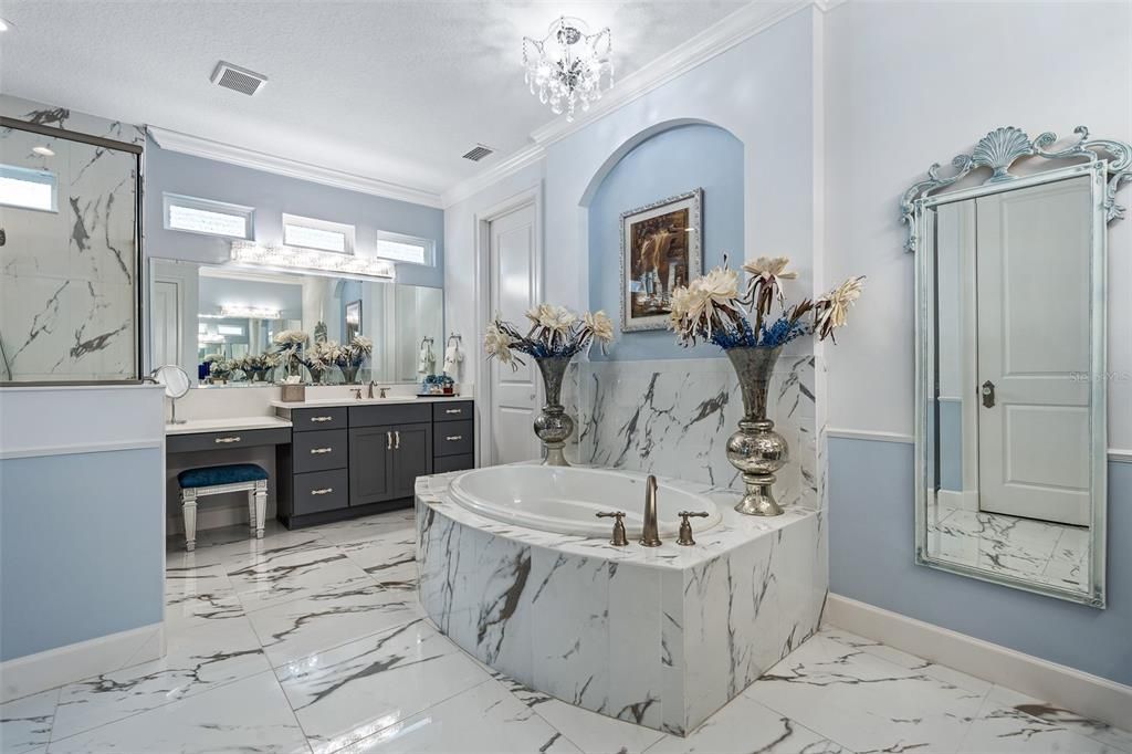 For Sale: $1,425,000 (4 beds, 3 baths, 2939 Square Feet)