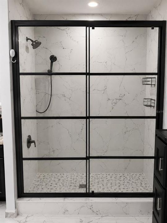 En Venta: $270,000 (3 camas, 2 baños, 1591 Pies cuadrados)