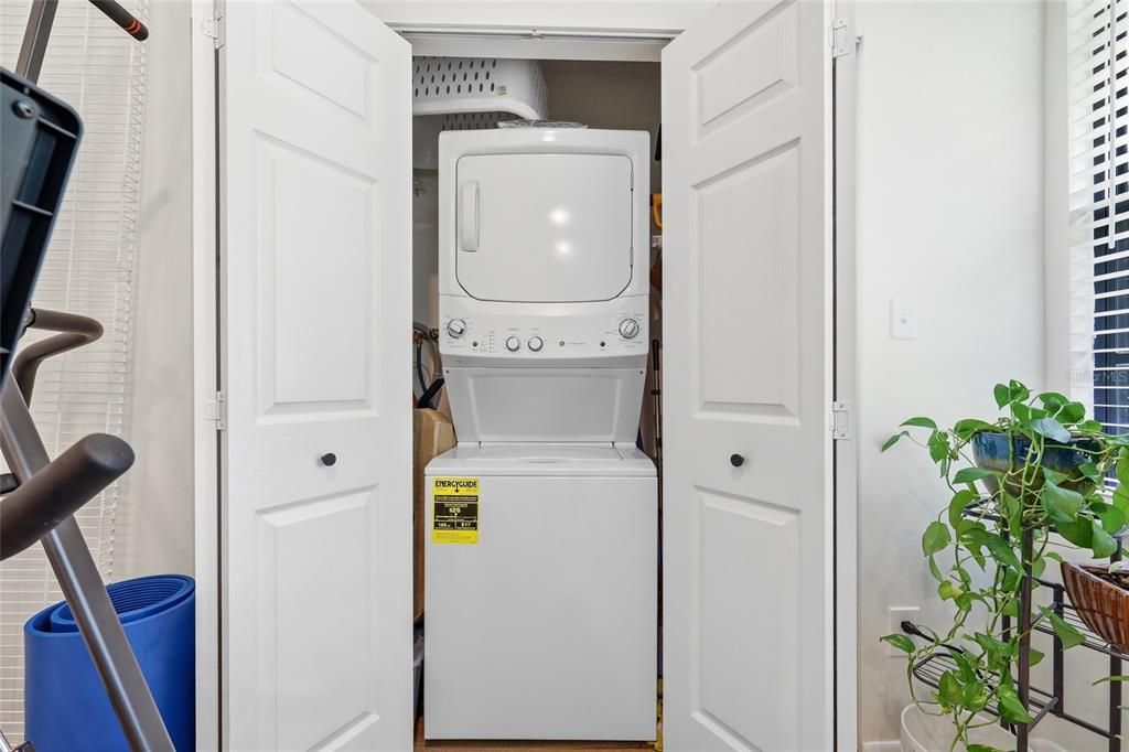 В аренду: $1,800 (2 спален, 2 ванн, 1284 Квадратных фут)